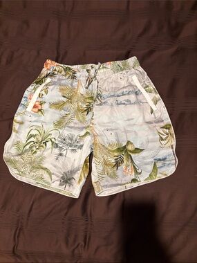 Men's Light Blue Tropical Print Swim Trunks with Palm Leaves